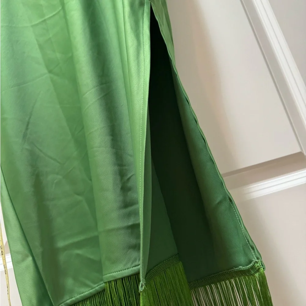Fun Green Skirt with Fringe and side slit. NWT  size S - Picture 4 of 14